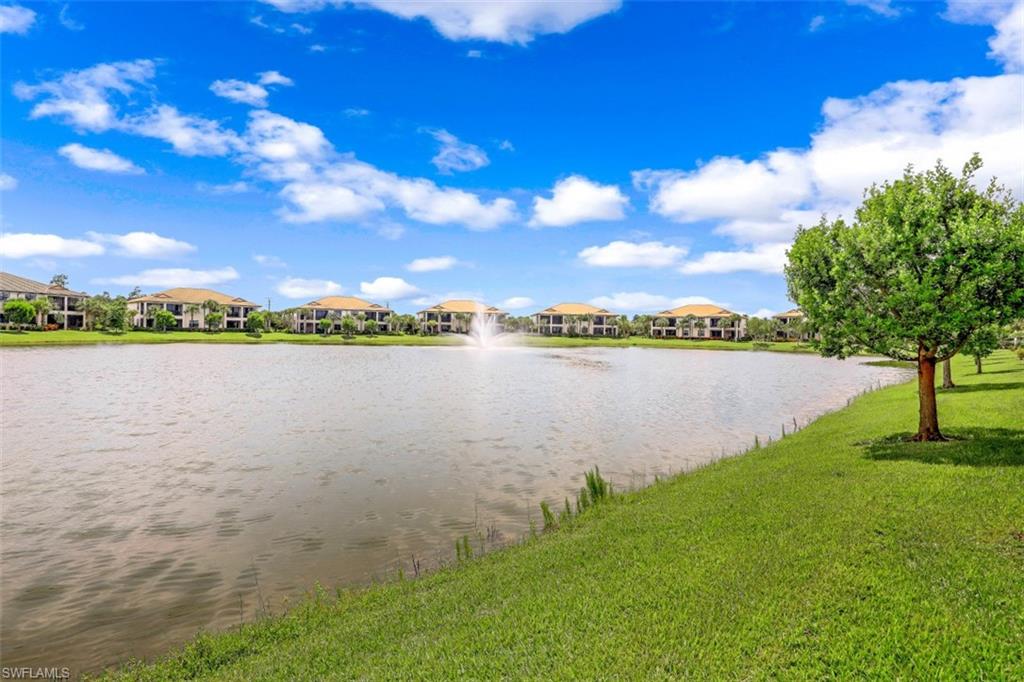 2137 Frangipani CIR Unit: 3-101