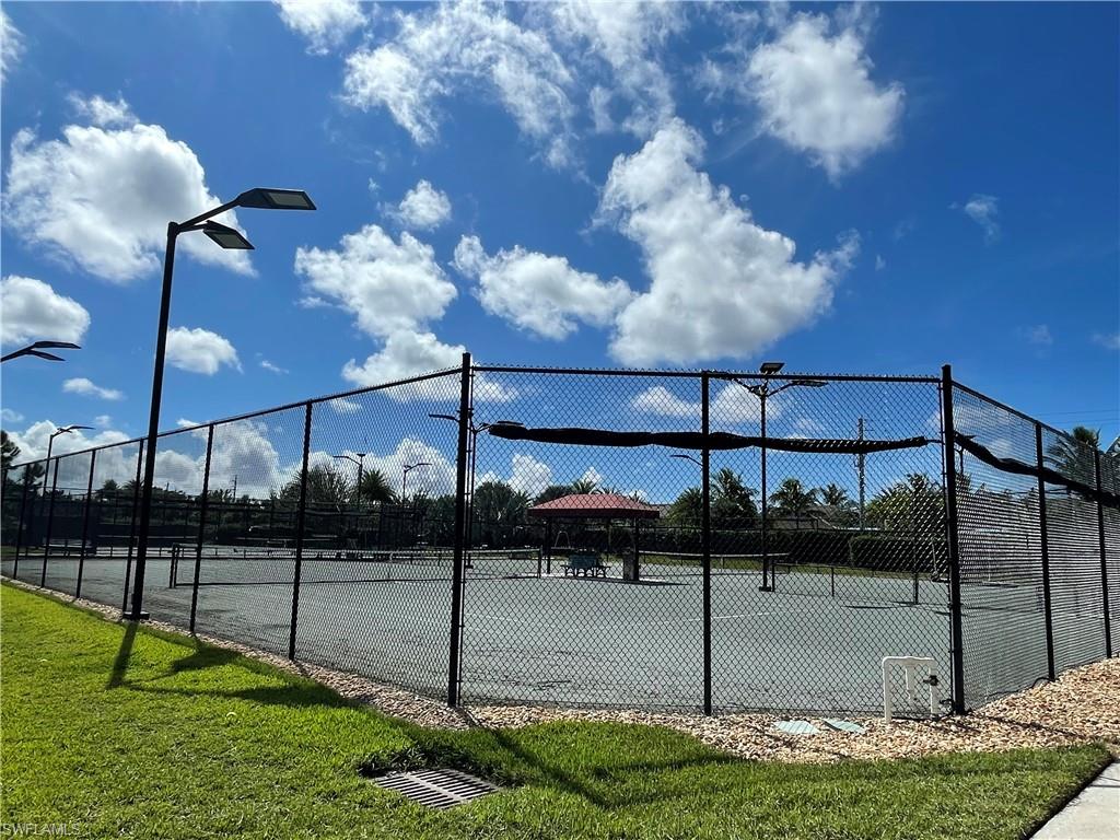 2137 Frangipani CIR Unit: 3-101