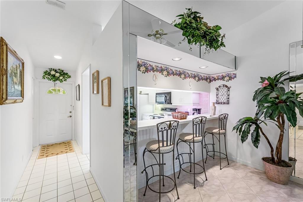 2420 Hidden Lake DR # 1006, NAPLES Unit: 1006