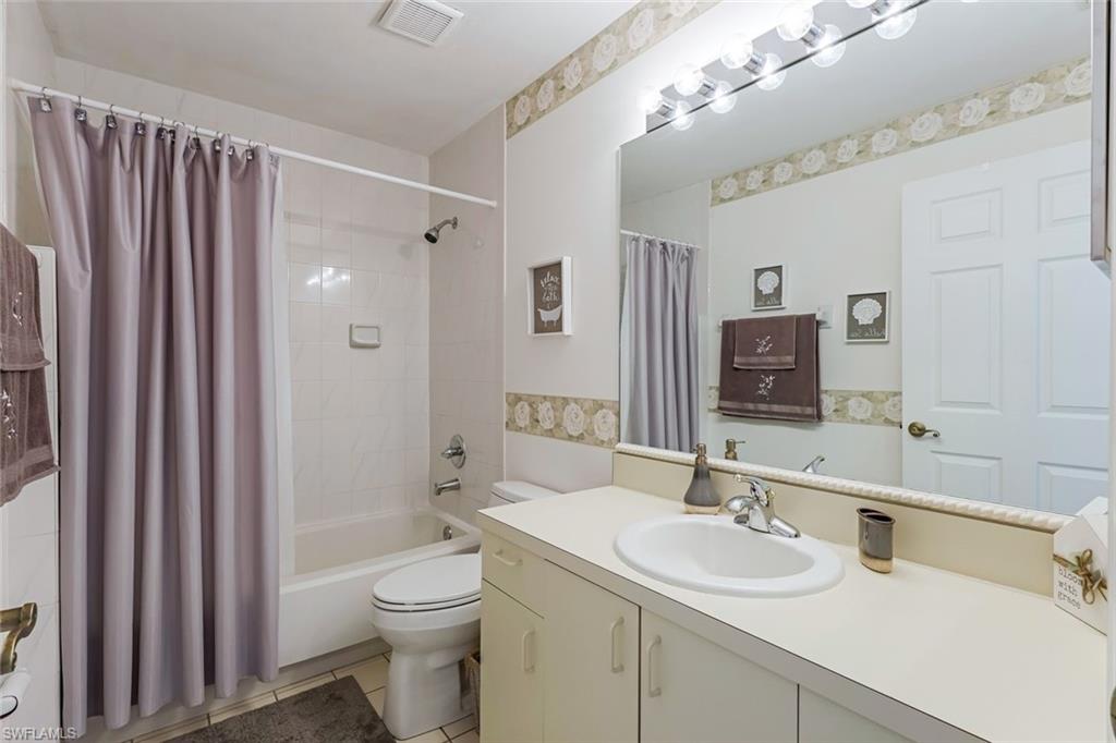 2420 Hidden Lake DR # 1006, NAPLES Unit: 1006