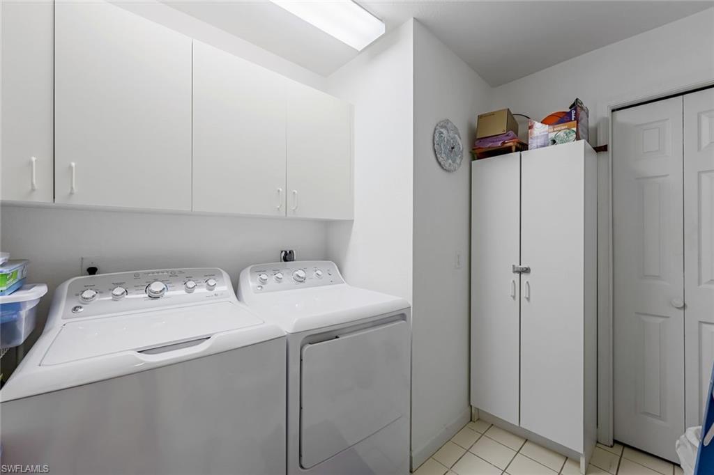 2420 Hidden Lake DR # 1006, NAPLES Unit: 1006