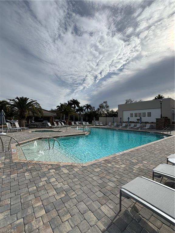 9241 Spring Run BLVD # 2208