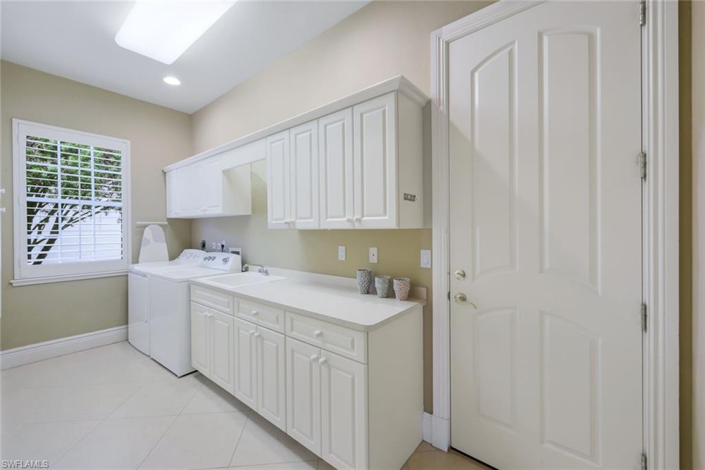 22949 Shady Knoll DR