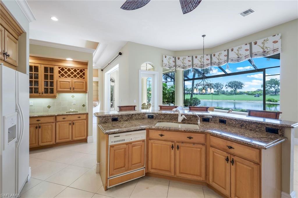 22949 Shady Knoll DR