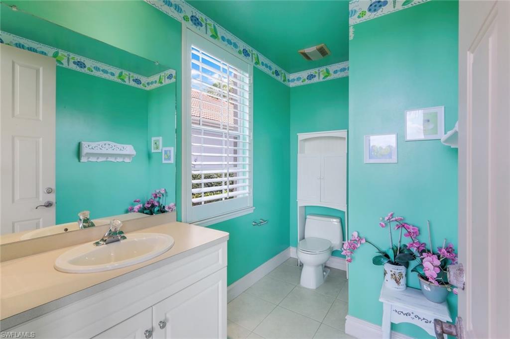 22949 Shady Knoll DR