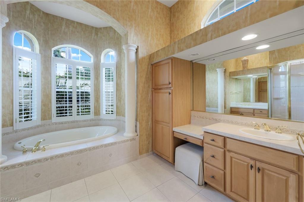 22949 Shady Knoll DR