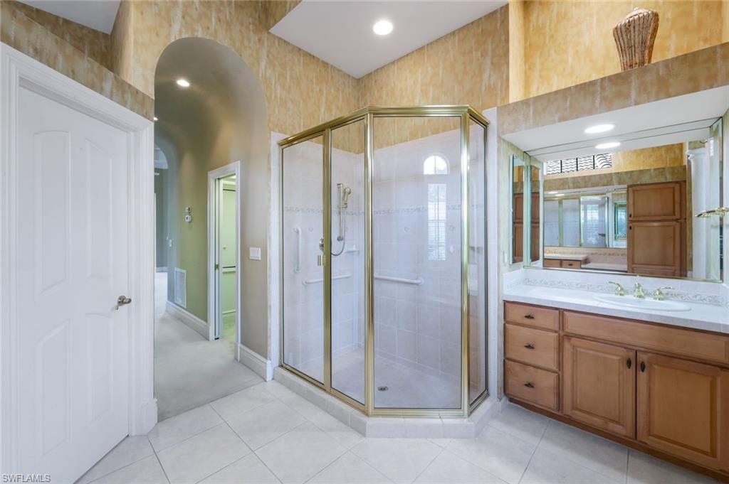 22949 Shady Knoll DR