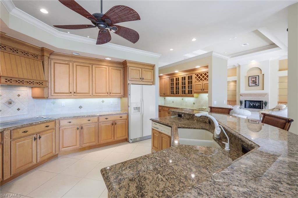 22949 Shady Knoll DR