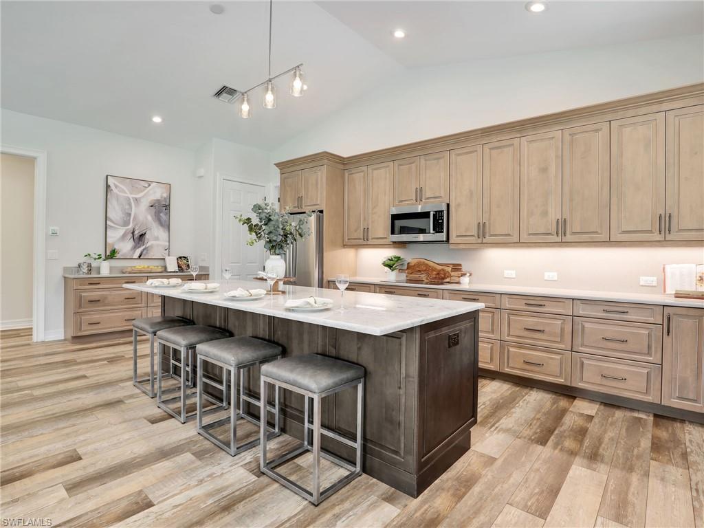 4445 5th AVE SW