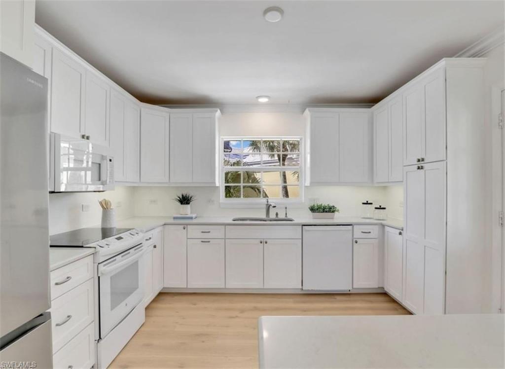 2601 Gulf Shore BLVD N # 34