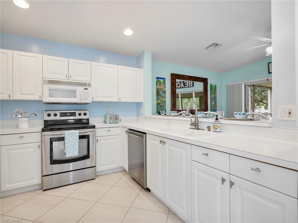 1100 Diamond CIR 1104