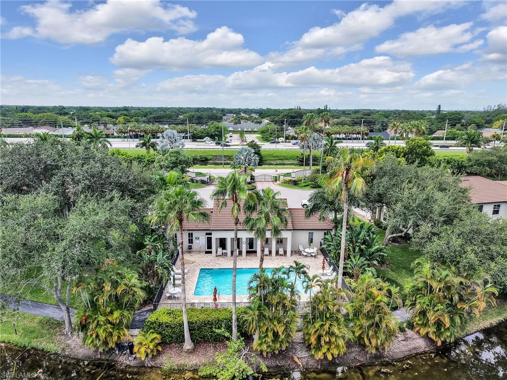 1100 Diamond CIR 1104