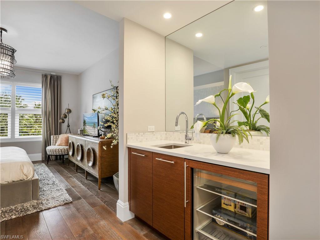 13665 Vanderbilt DR 301