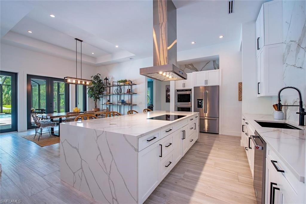12 35th AVE NW