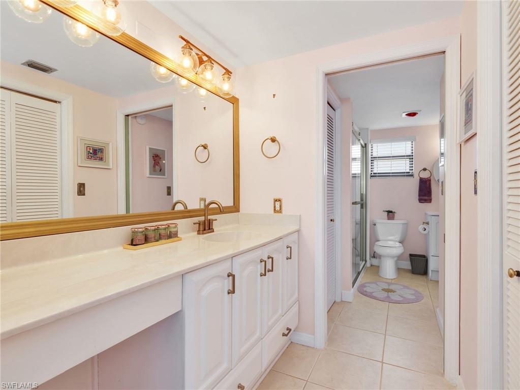 801 River Point DR 203A