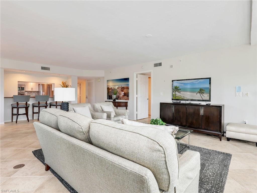 25 Bluebill AVE 204
