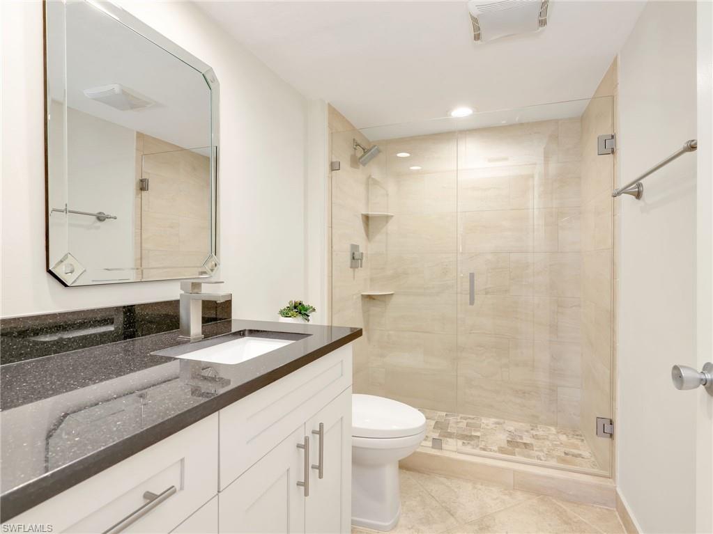 25 Bluebill AVE 204