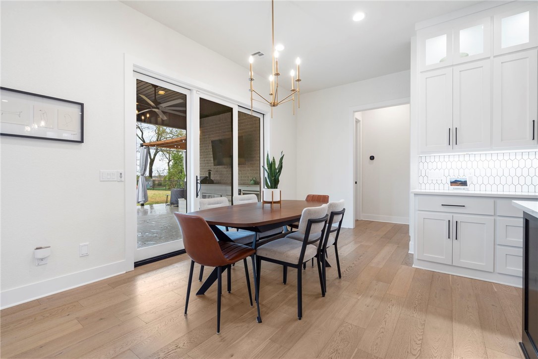 4404 S 87th Place