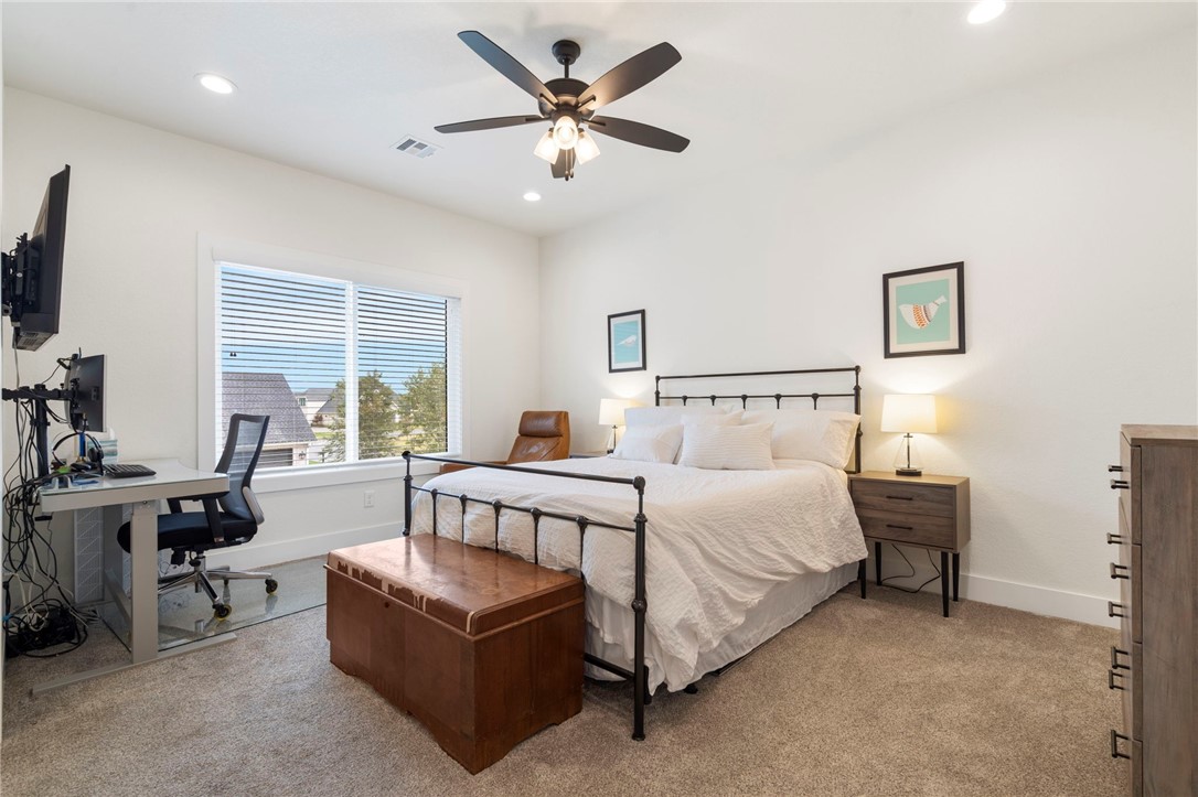 4404 S 87th Place