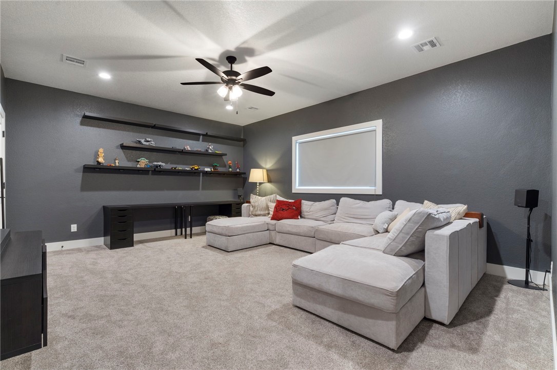 4404 S 87th Place