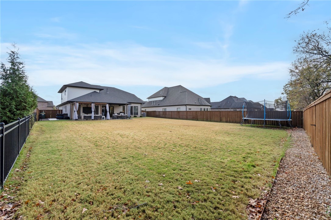 4404 S 87th Place