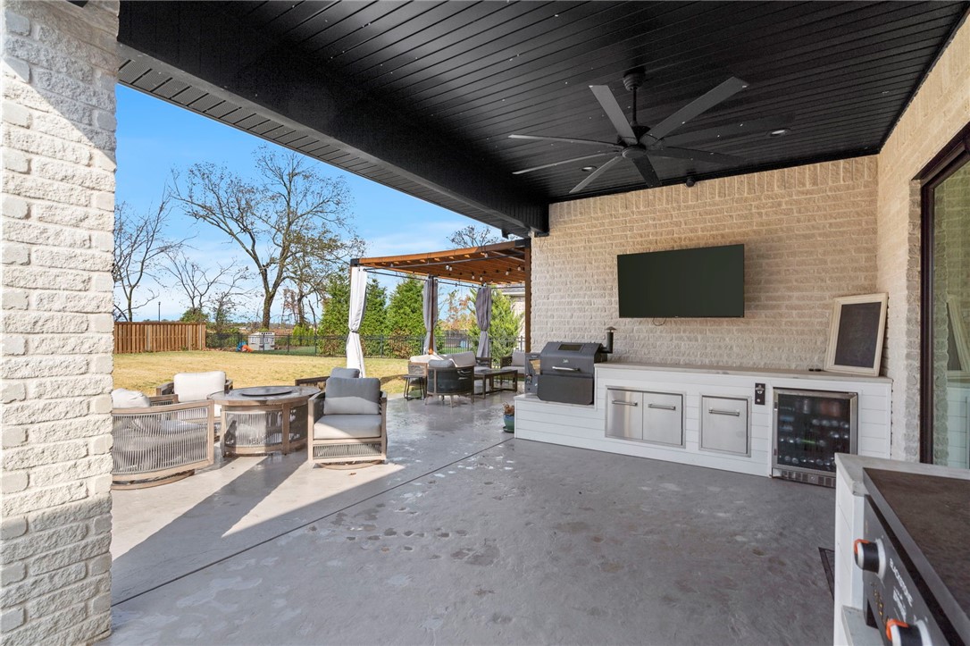 4404 S 87th Place