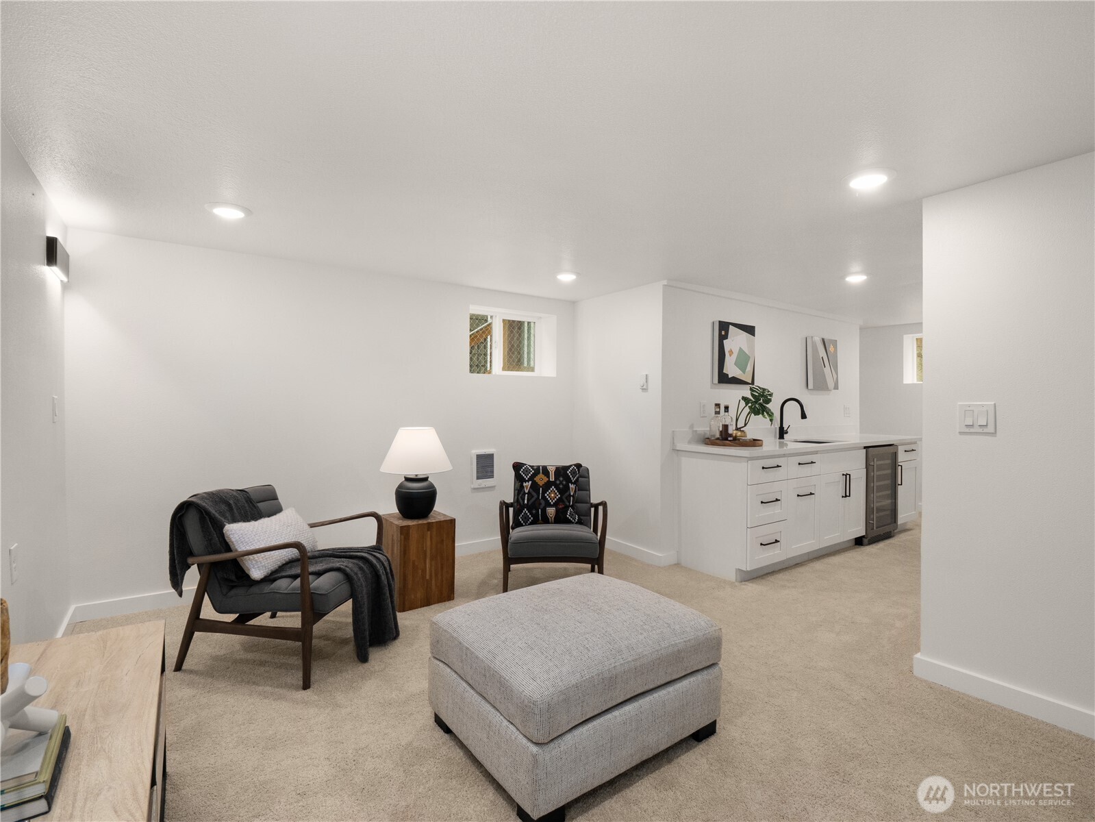 4832 S Graham Street