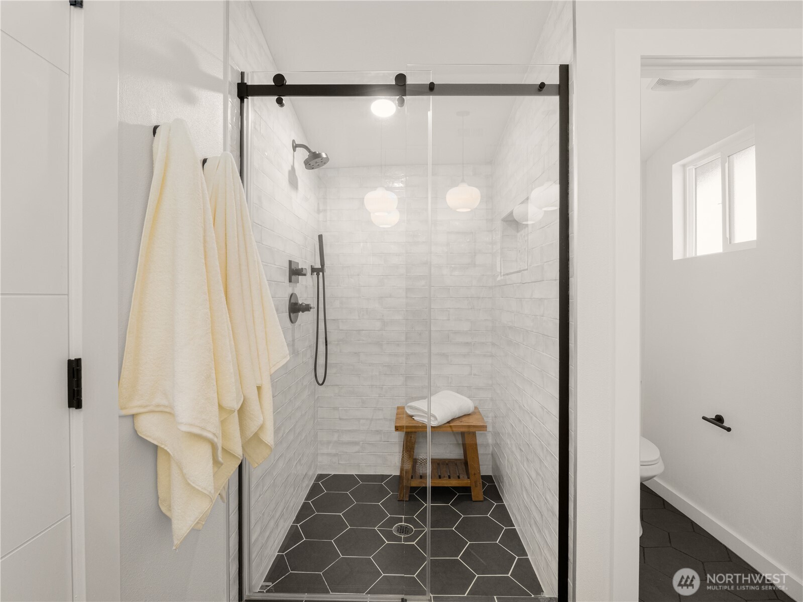 4832 S Graham Street