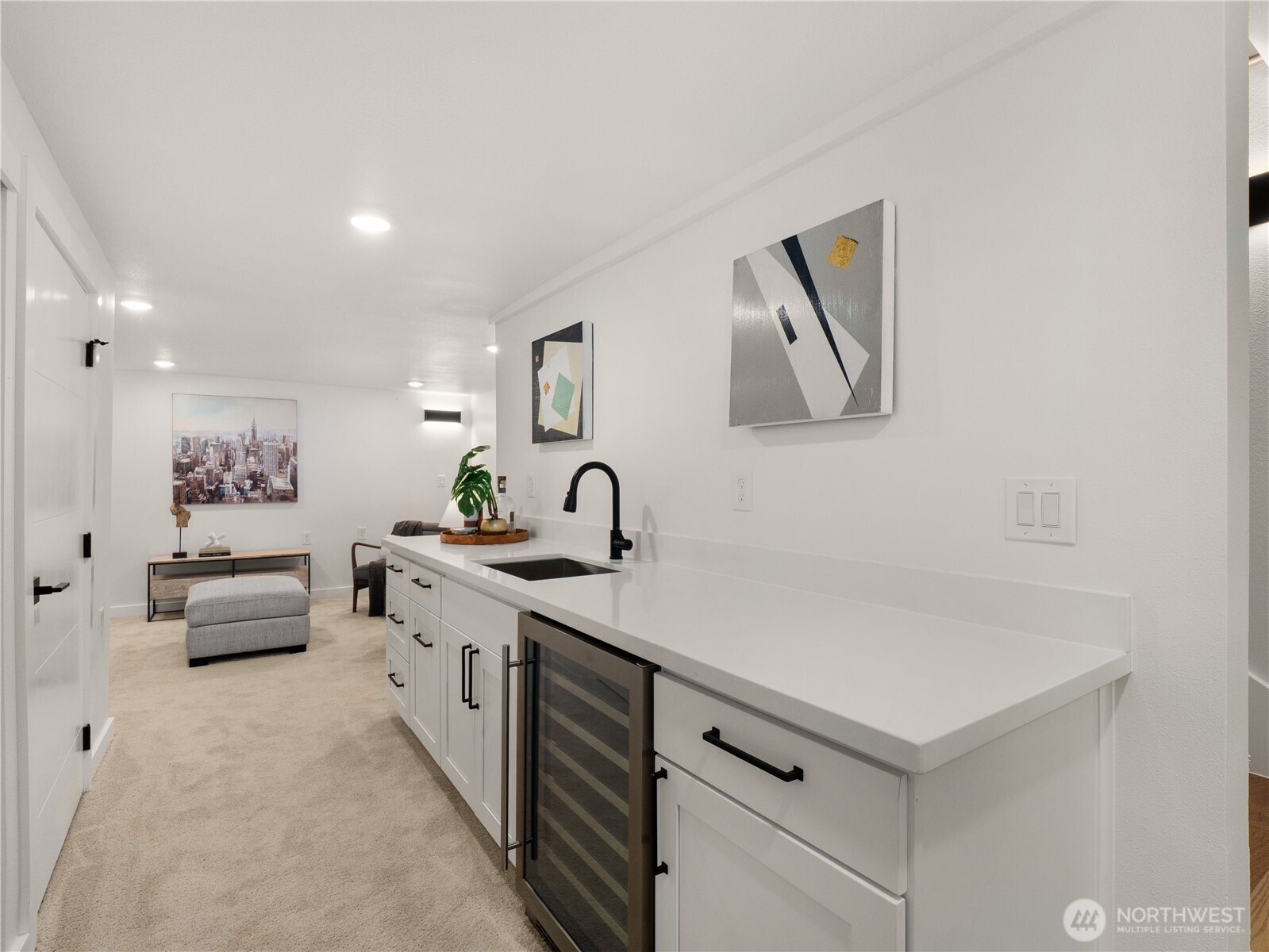 4832 S Graham Street