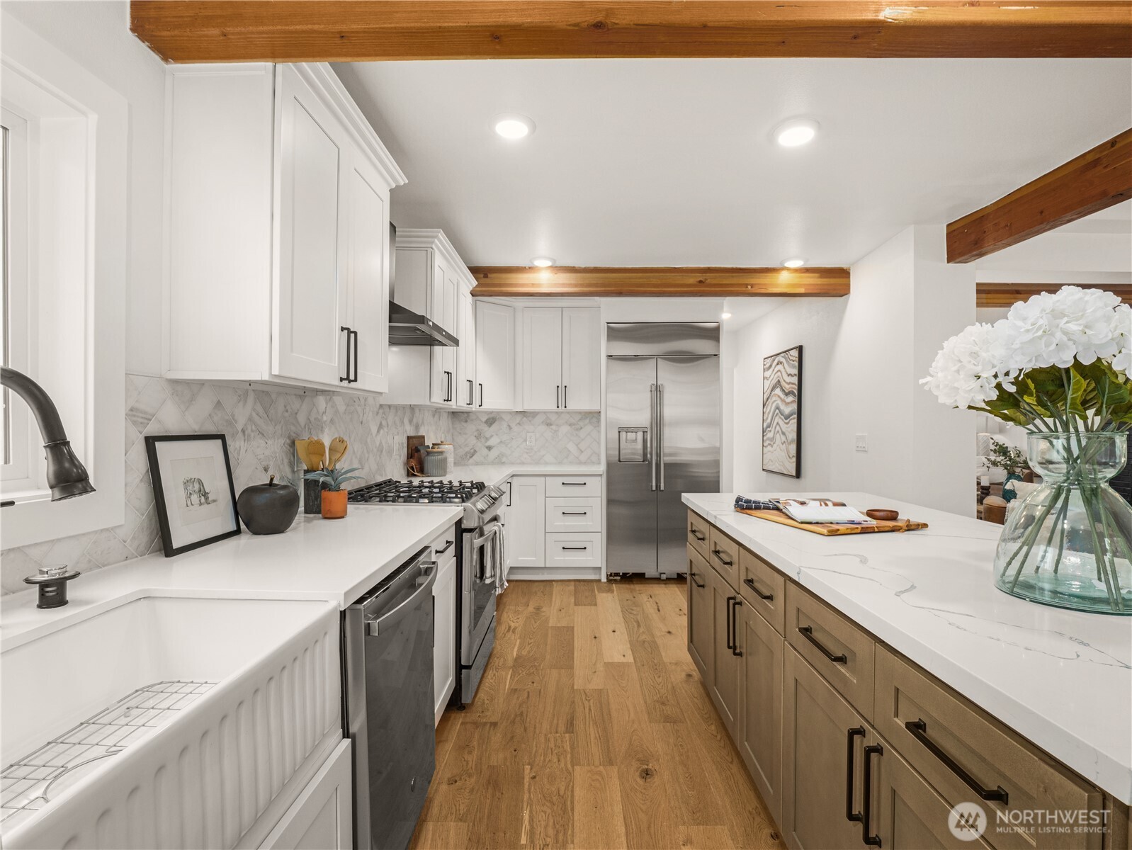 4832 S Graham Street