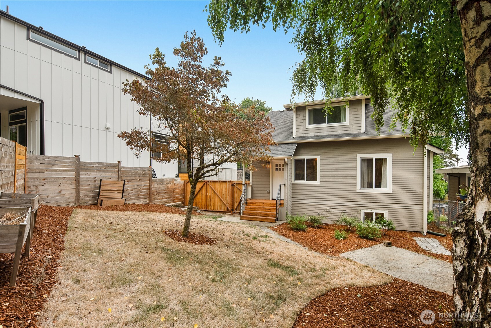 4832 S Graham Street