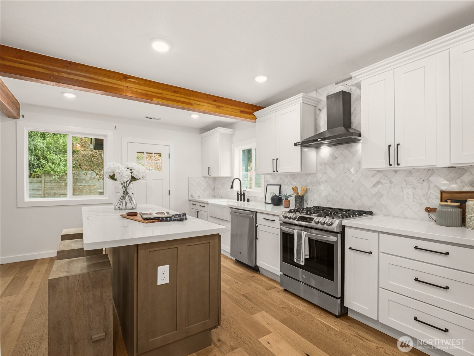 4832 S Graham Street