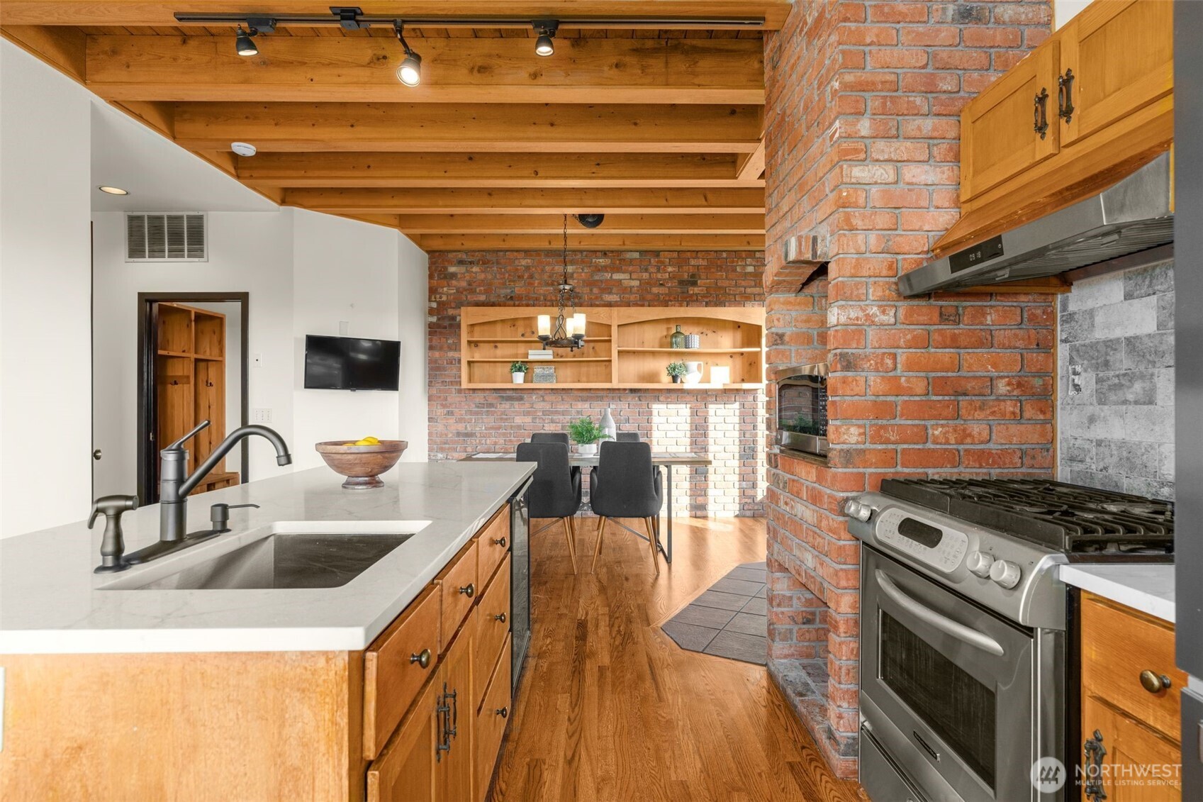 1114 Daley Place