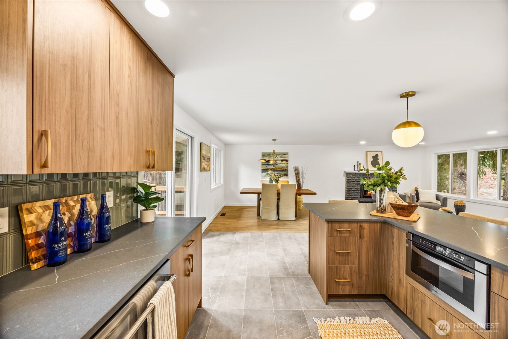 6225 122nd Avenue SE