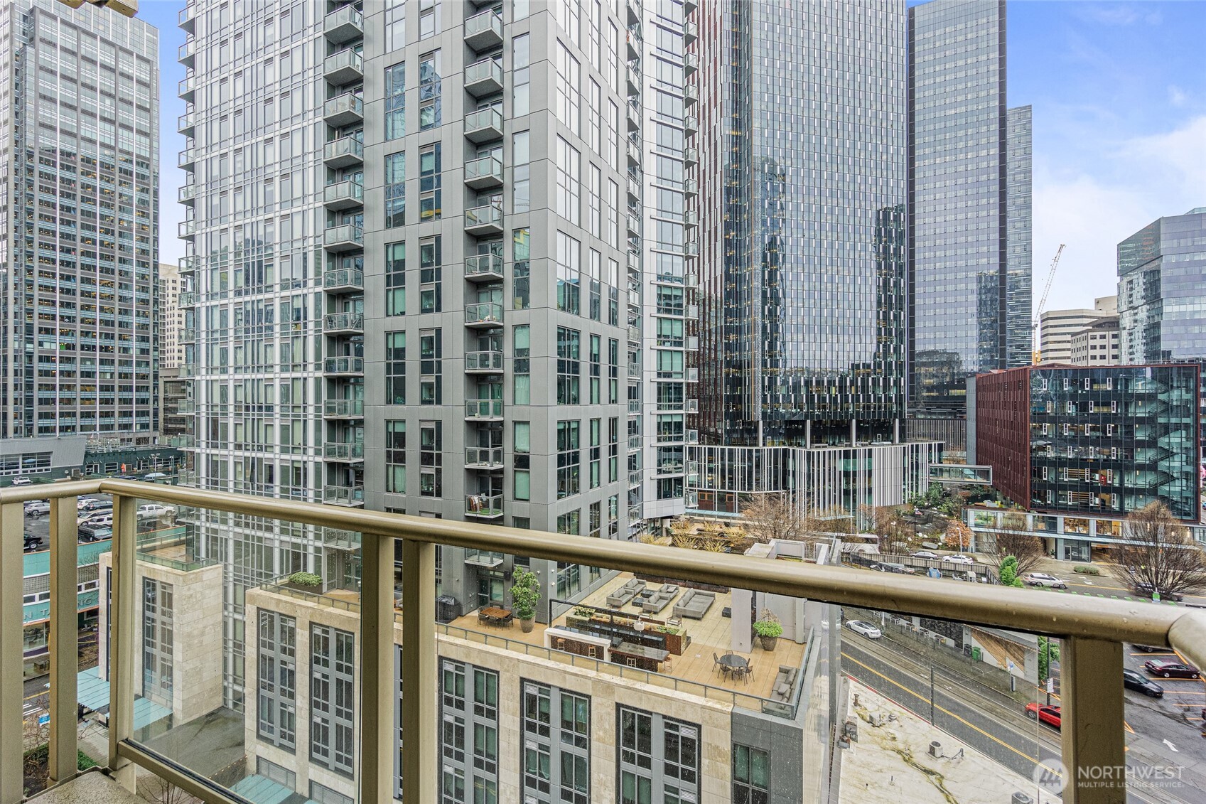 900 Lenora Street Unit: 804