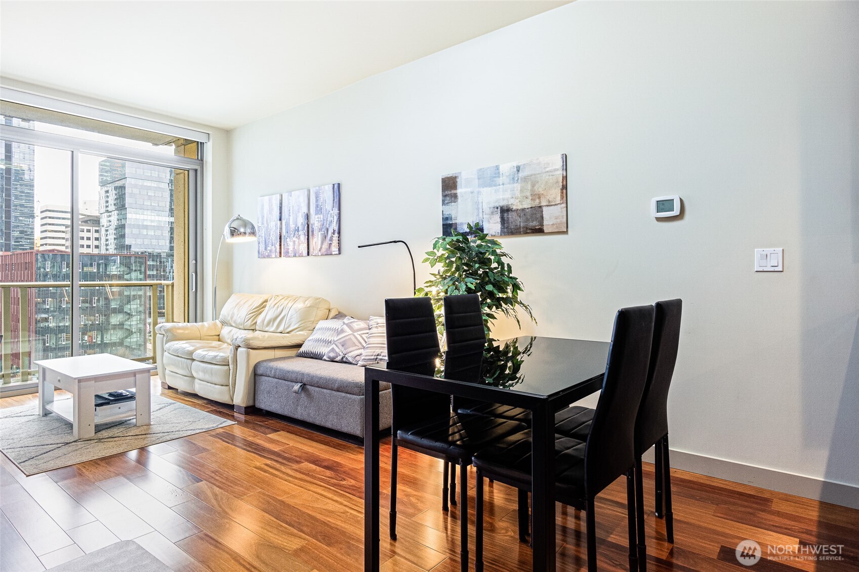 900 Lenora Street Unit: 804