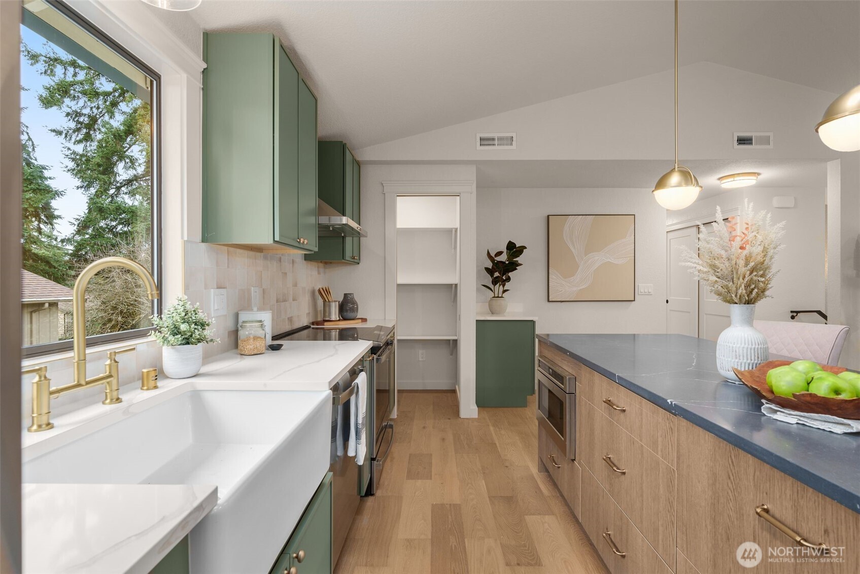 11503 Bartlett Avenue NE