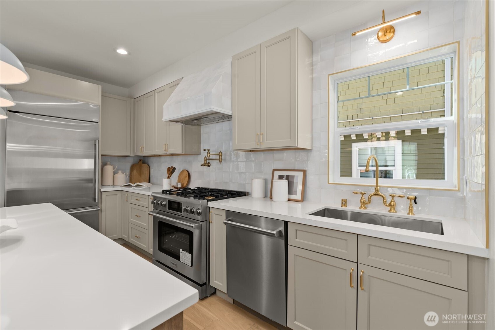 3113 E Cherry Street