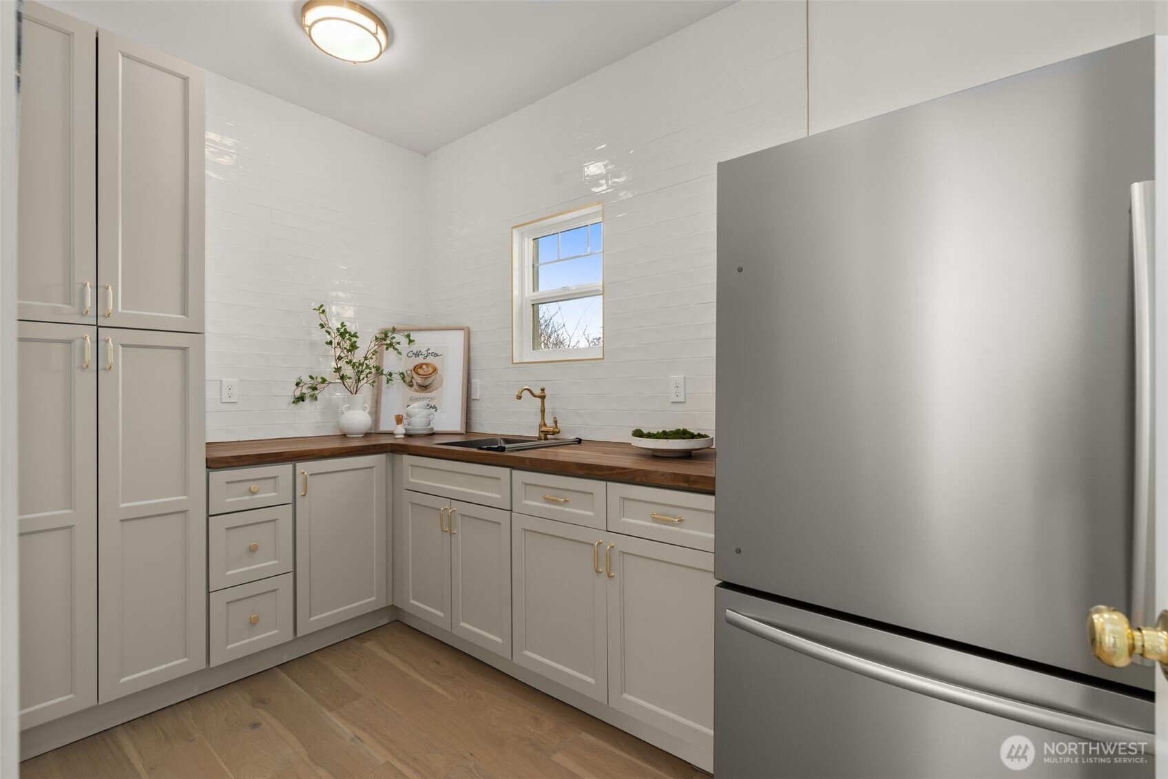 3113 E Cherry Street