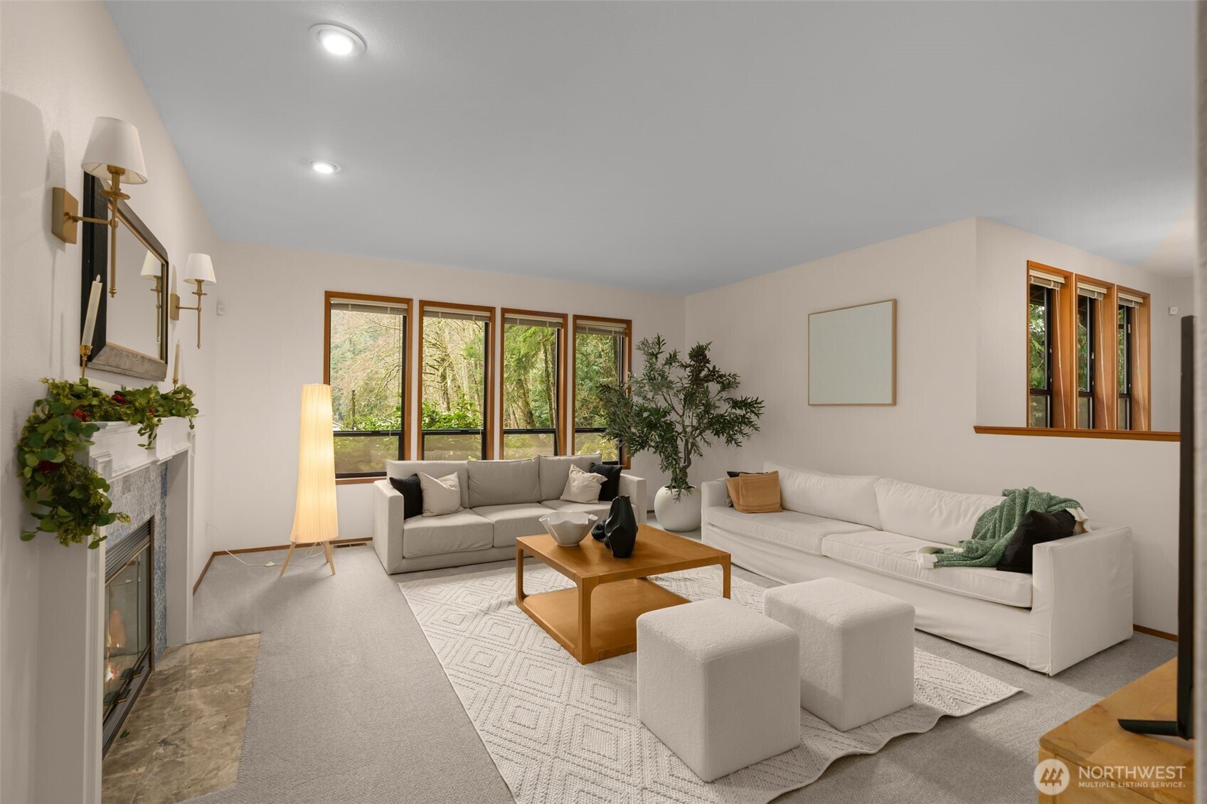 18557 W Lake Desire Drive SE