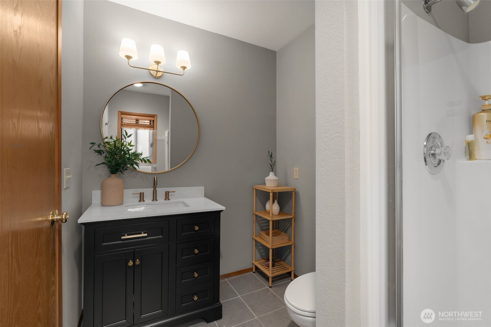 18557 W Lake Desire Drive SE