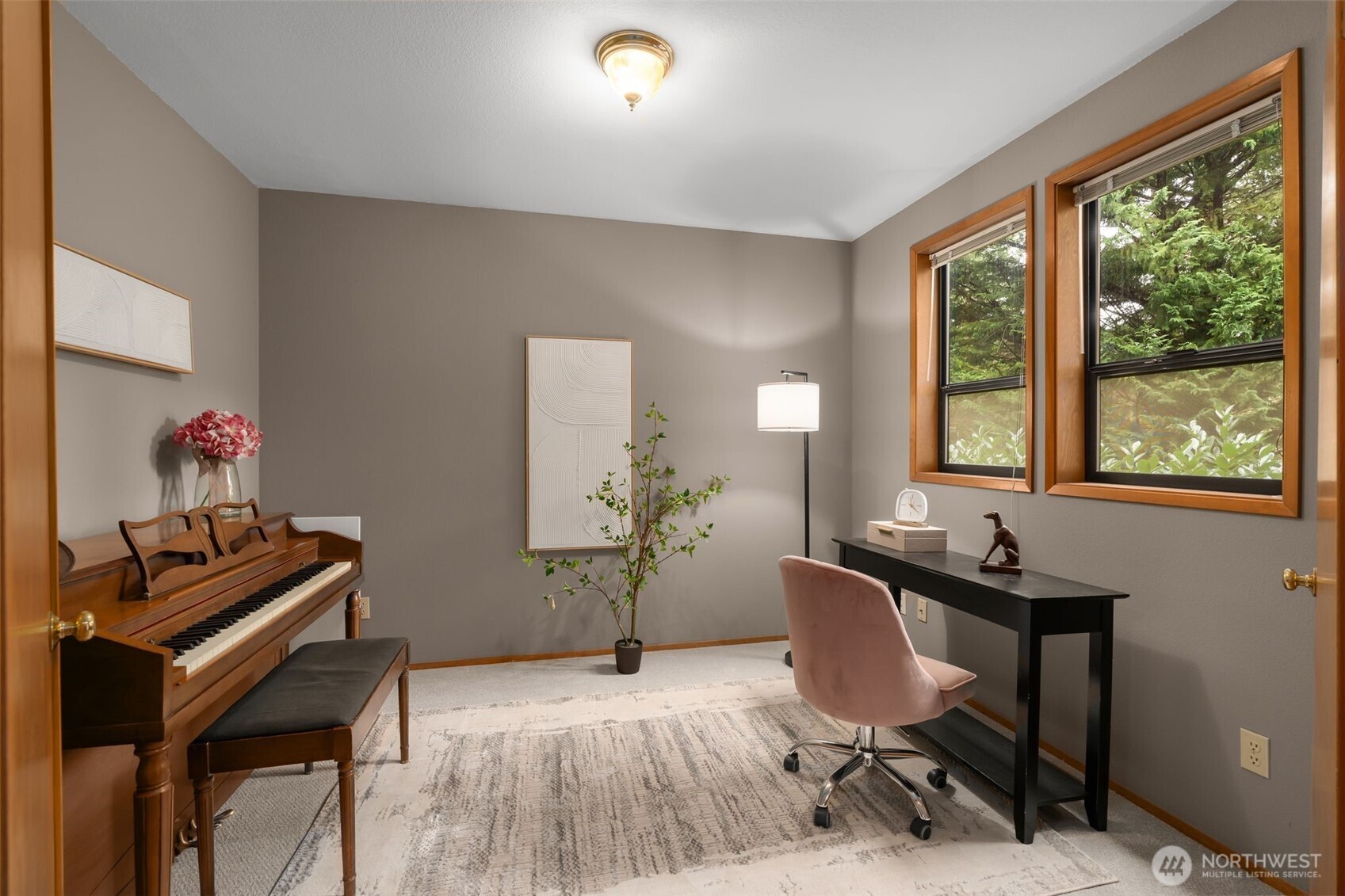 18557 W Lake Desire Drive SE