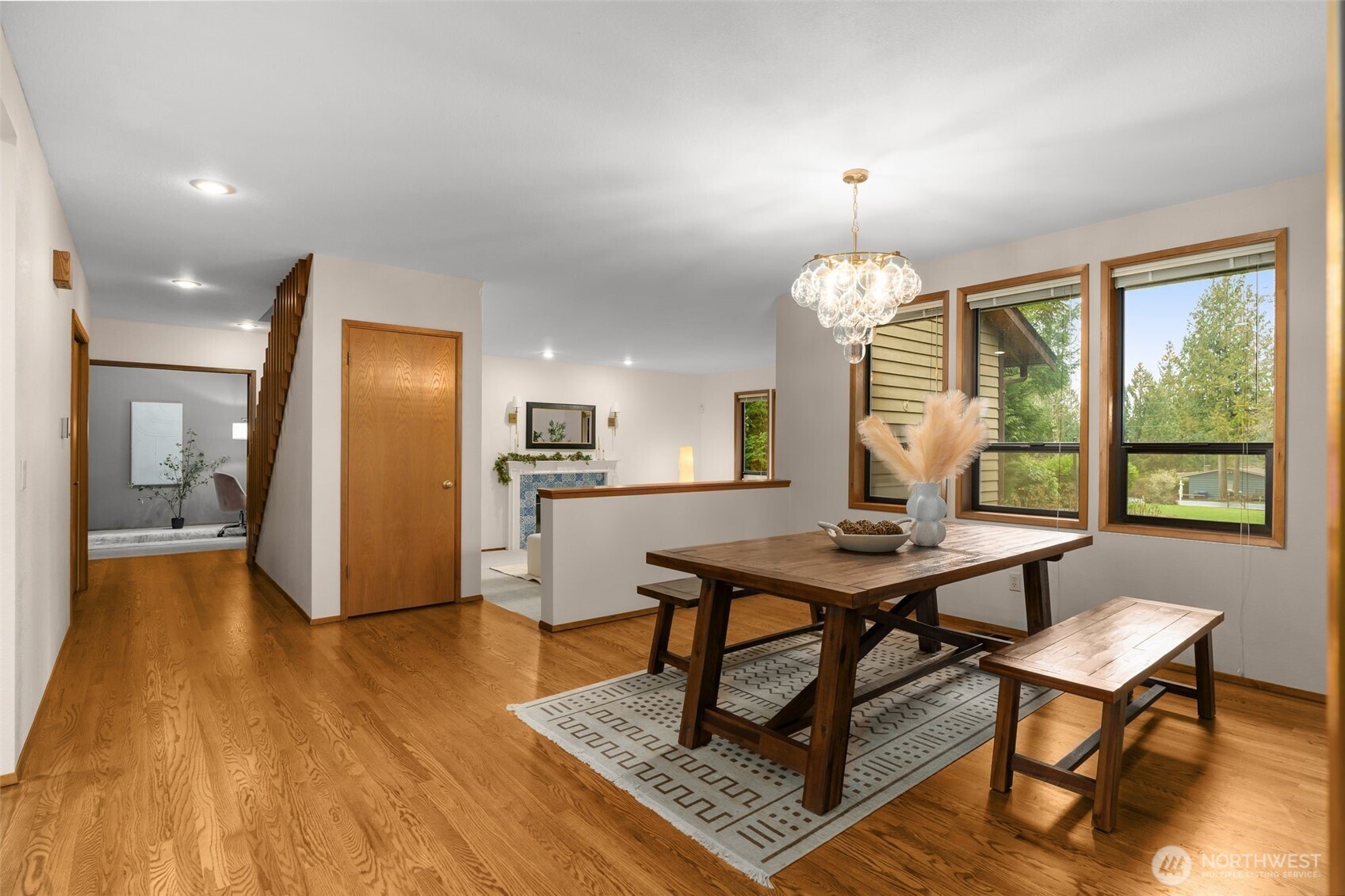 18557 W Lake Desire Drive SE