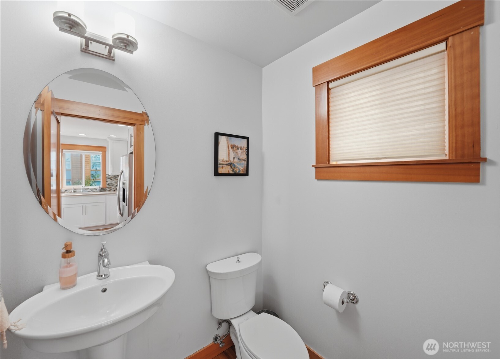 4037 7th Avenue NE Unit: A