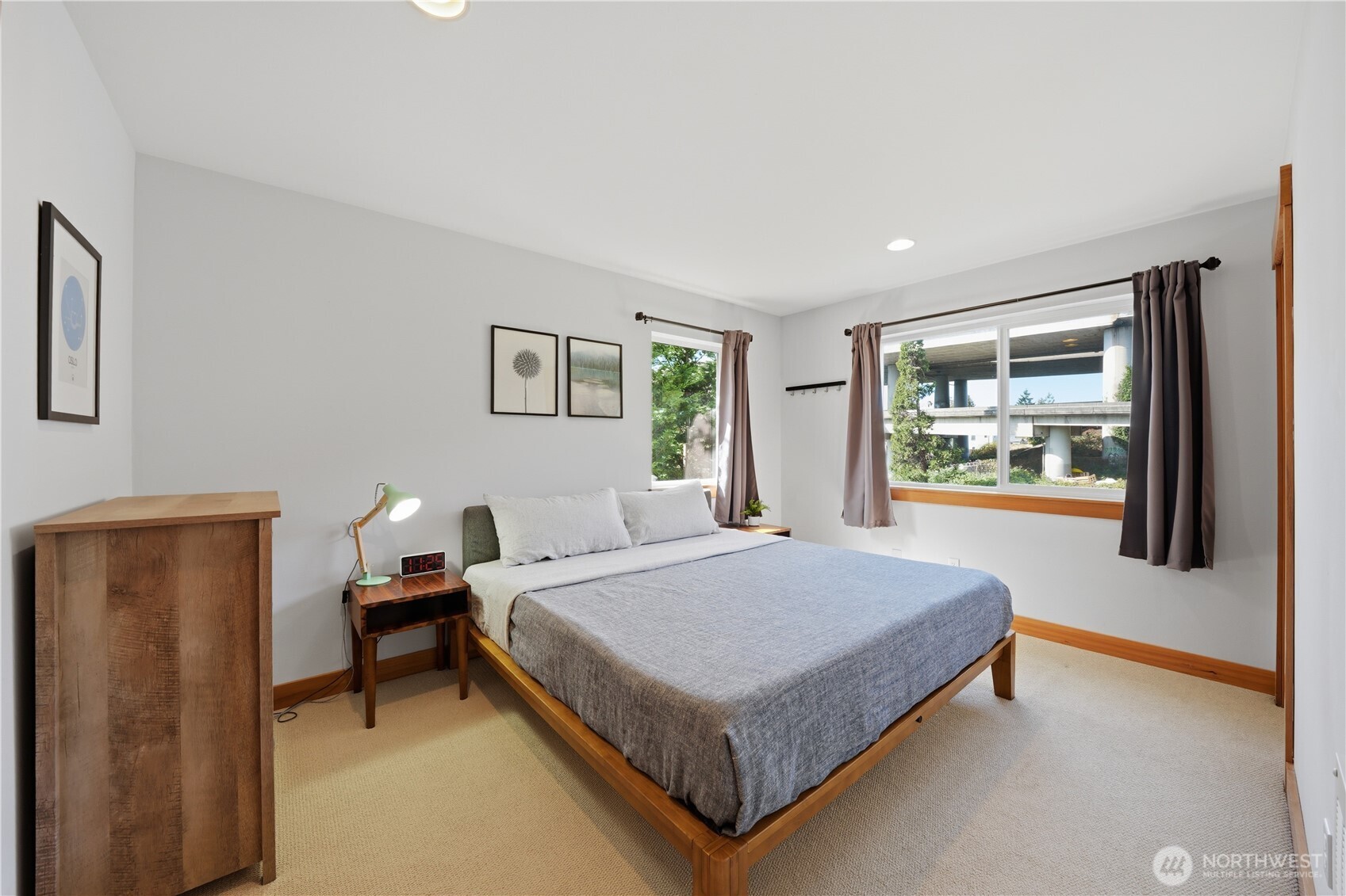 4037 7th Avenue NE Unit: A