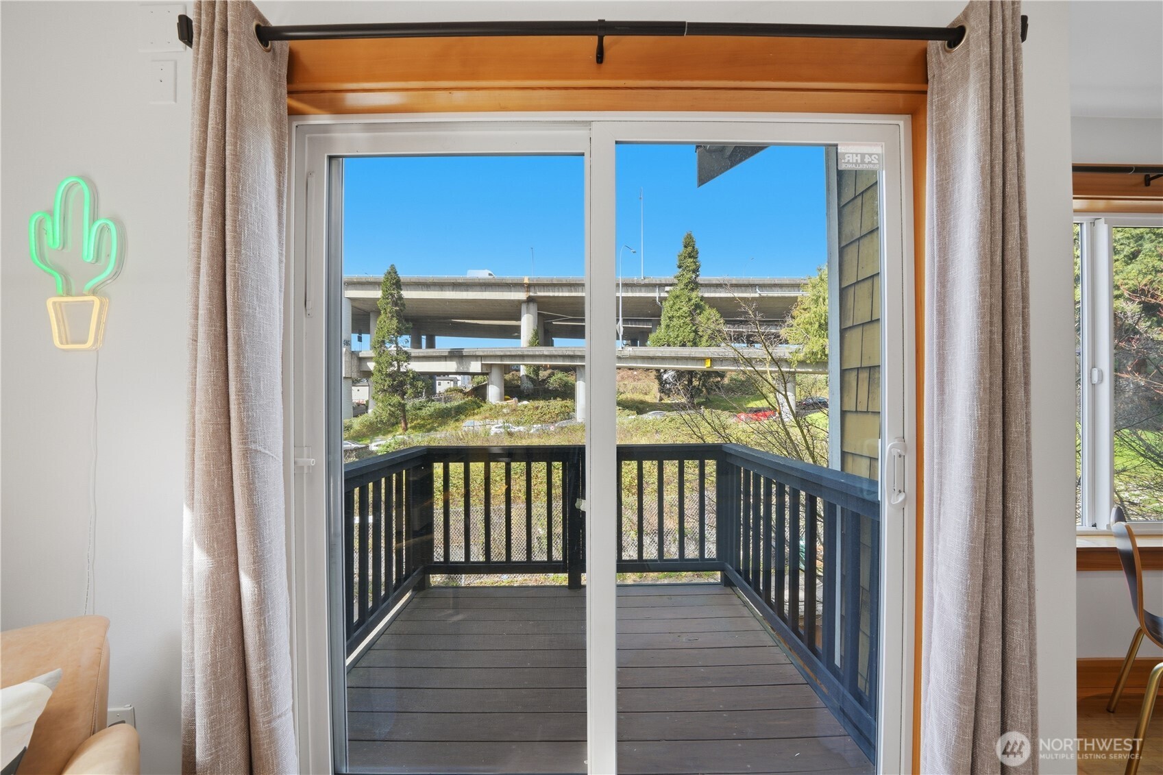 4037 7th Avenue NE Unit: A