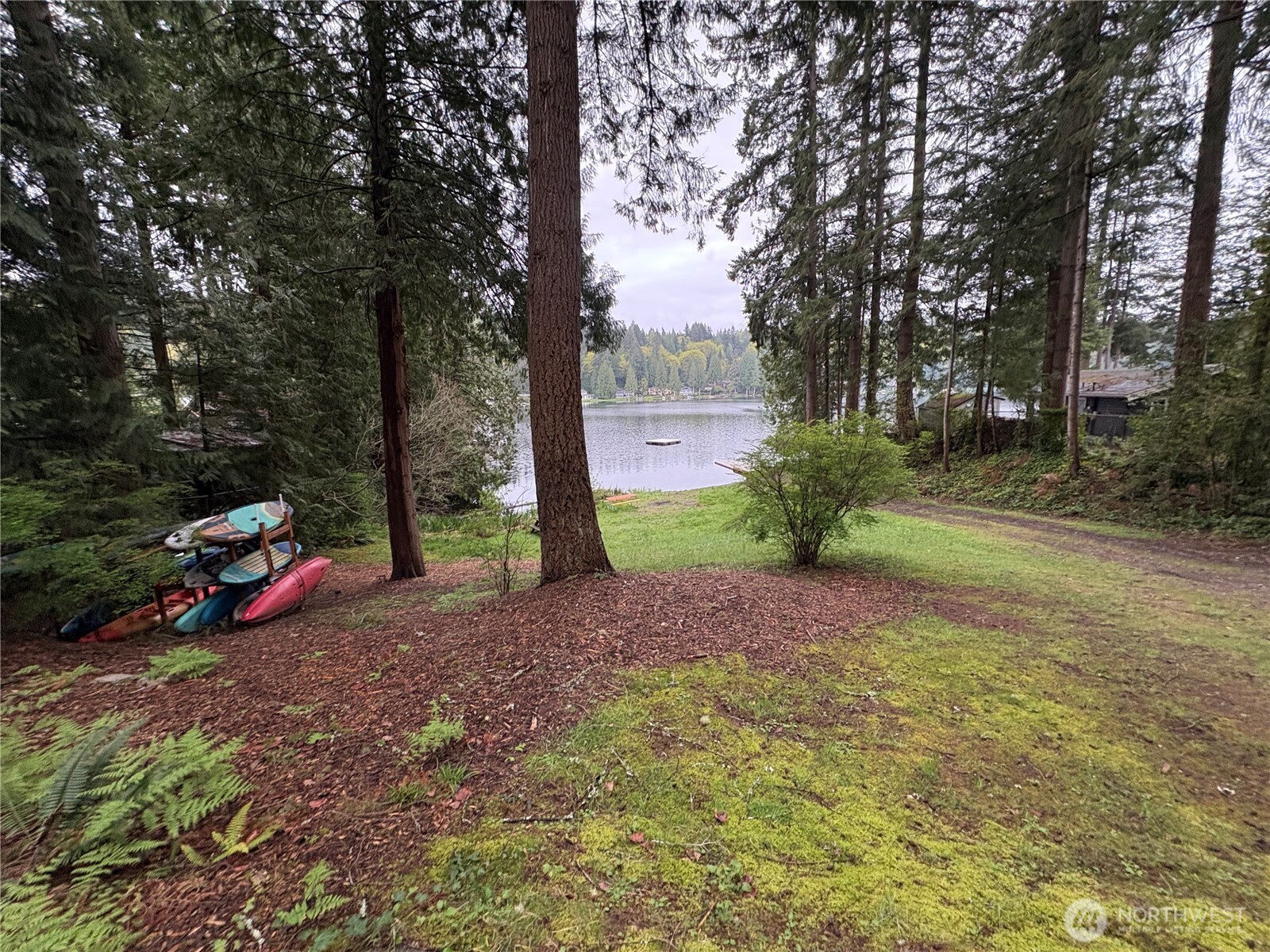 3036 E Ames Lake Drive NE