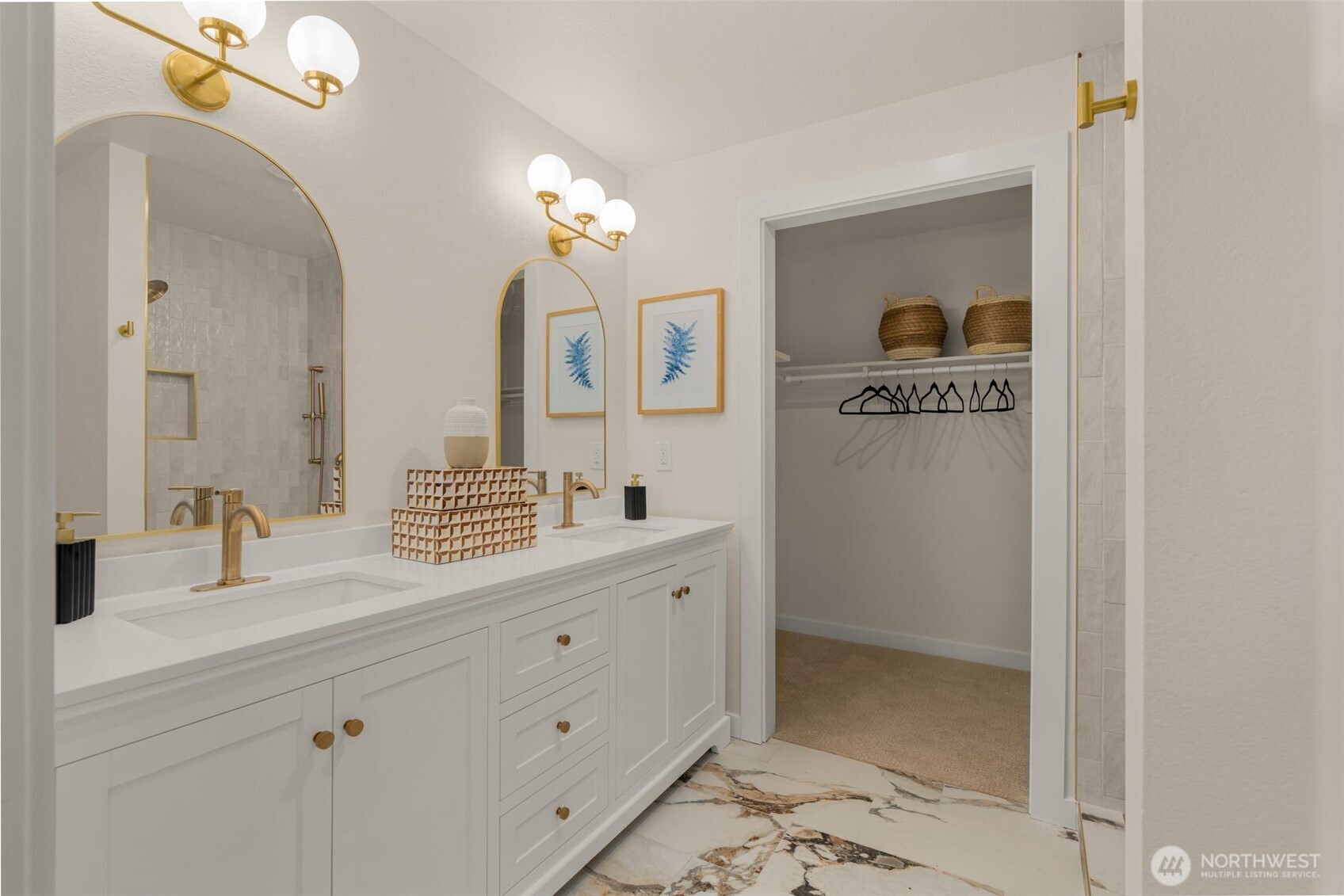 3036 E Ames Lake Drive NE