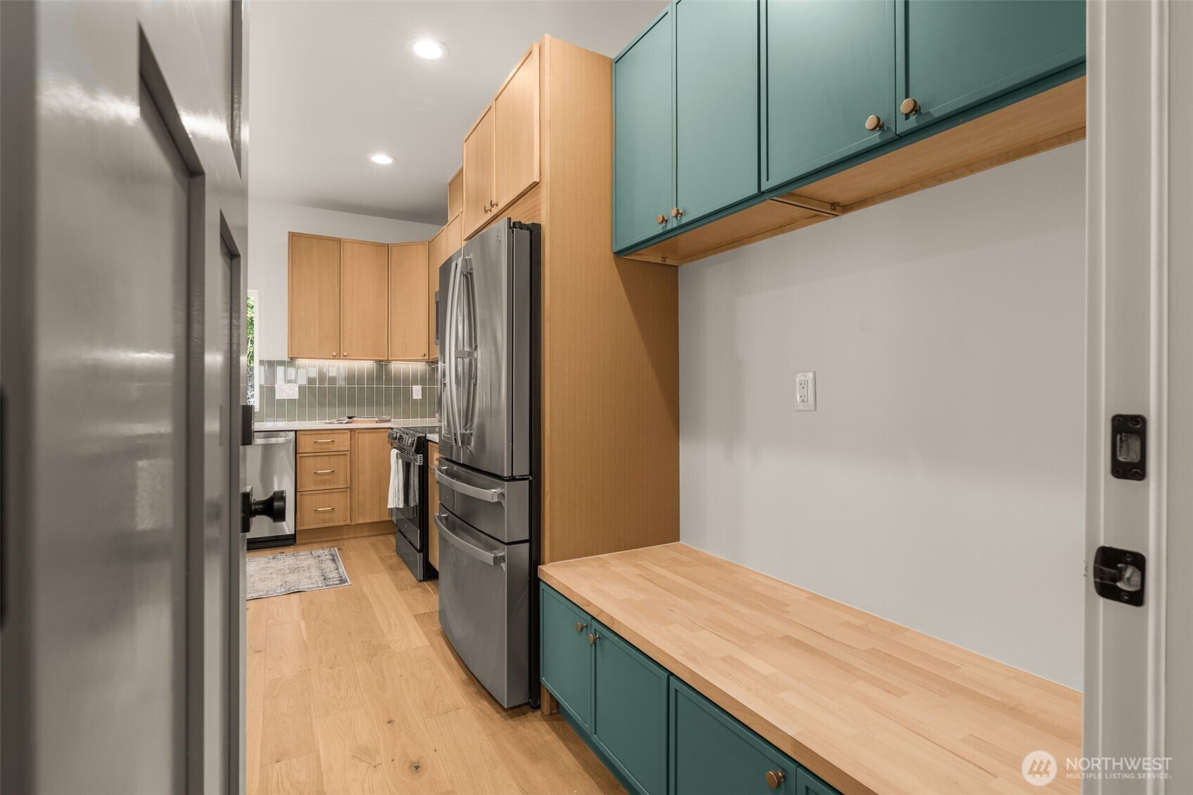 10530 Ashworth Avenue N Unit: B
