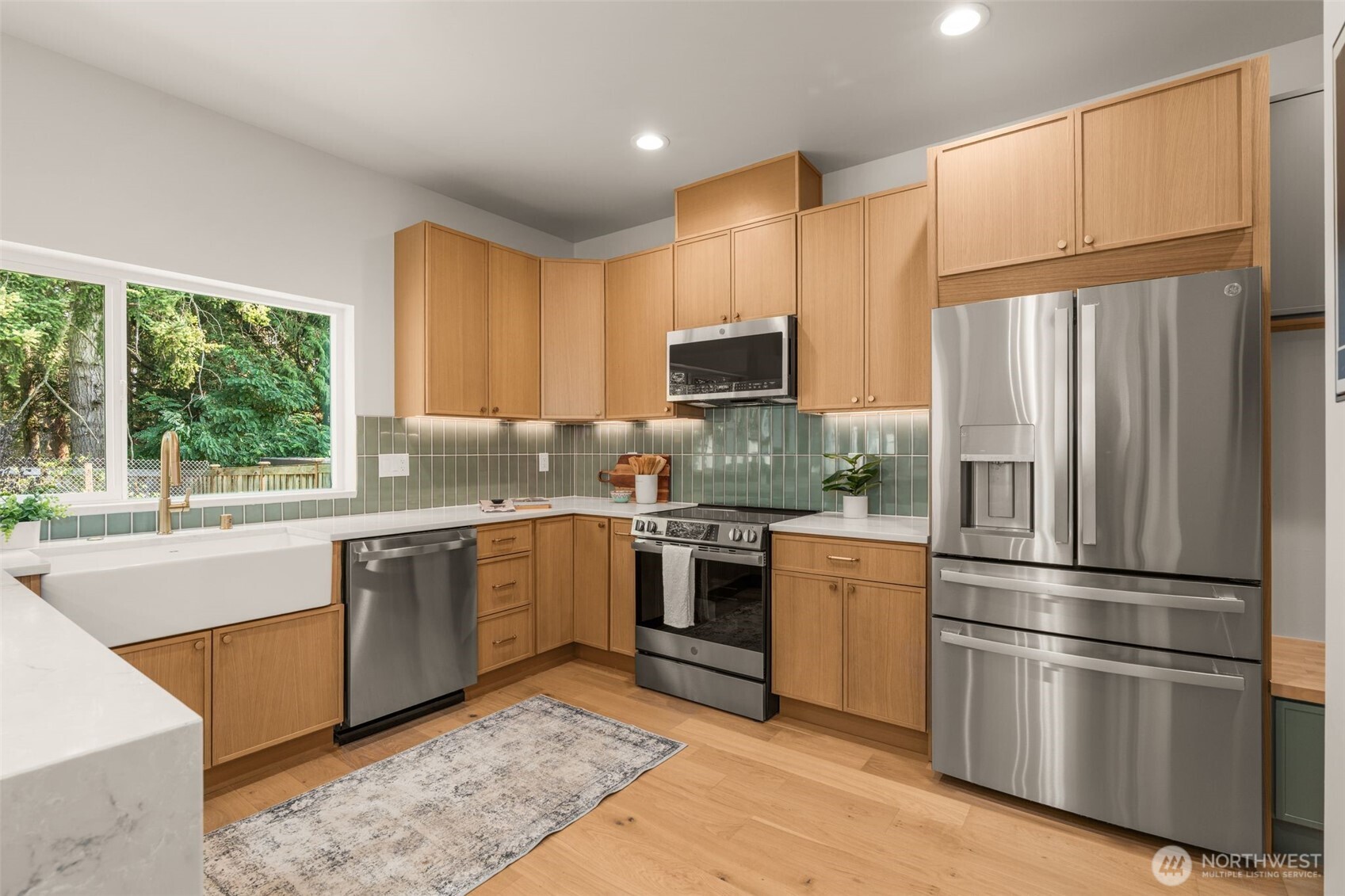10530 Ashworth Avenue N Unit: B